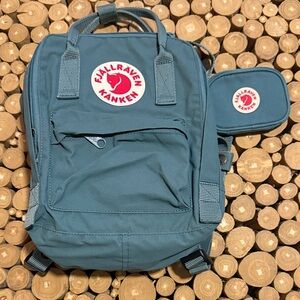 Kånken Blue mini Backpack